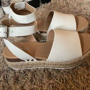 Platform wedges